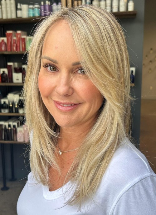 40+ Armpit Length Feathered Cut for Fine Hair