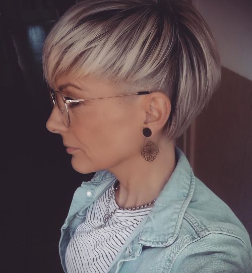 Edgy Pixie Bob Cut with Hidden Undercut Straight Undercut Pixie Mullet with Blonde Highlights