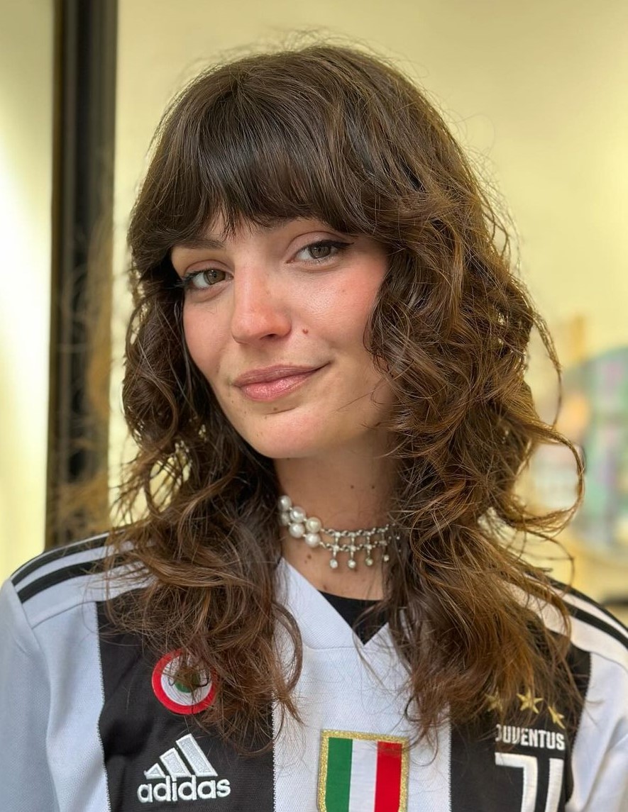 Wolf Cut Medium Curly Hair