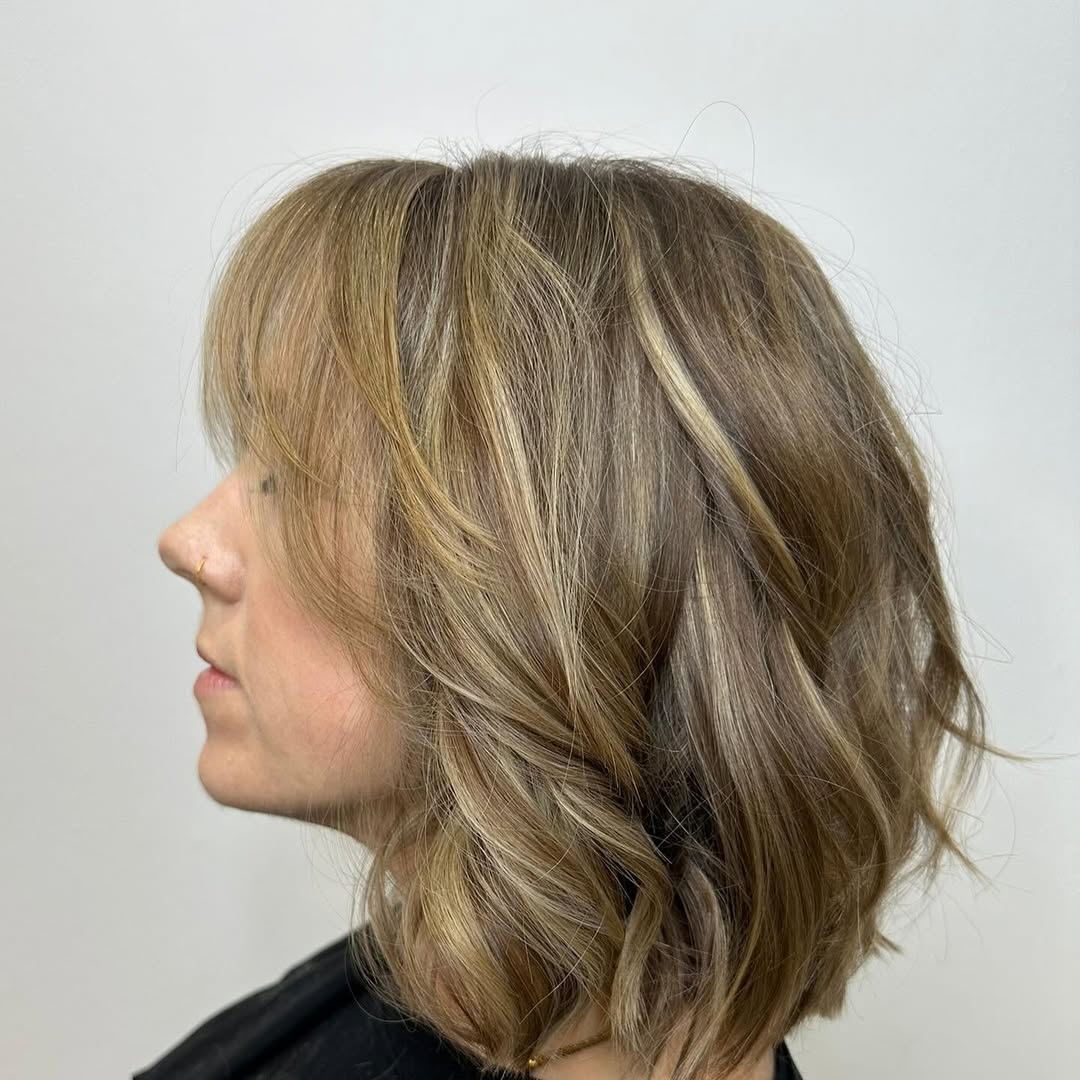 Medium Bob with Feathered Layers