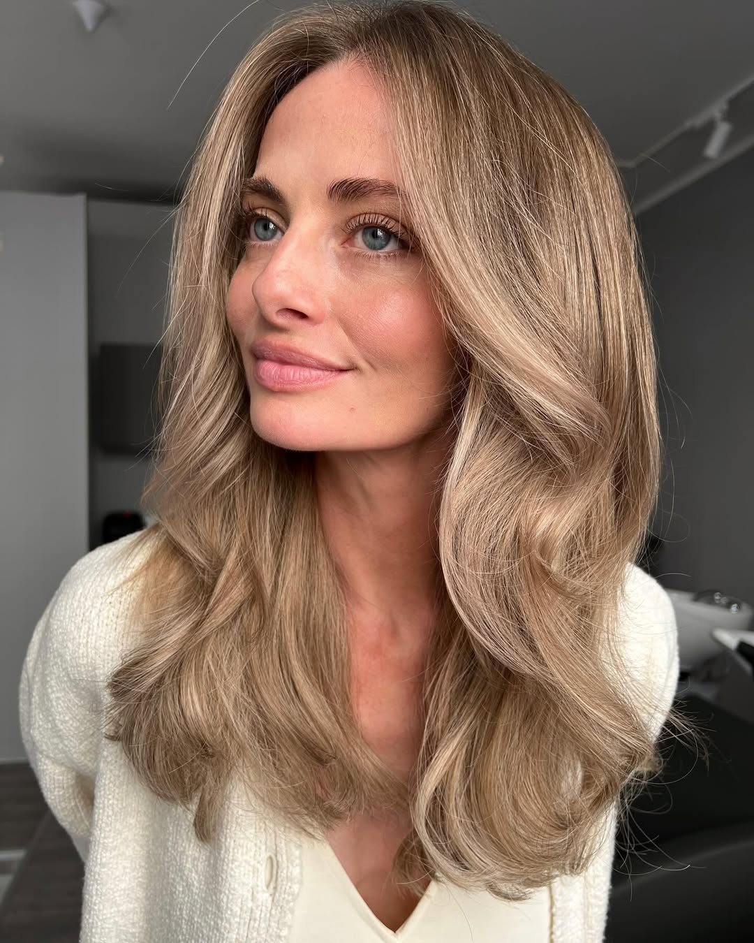 Natural-Looking Sandy Blonde Hair