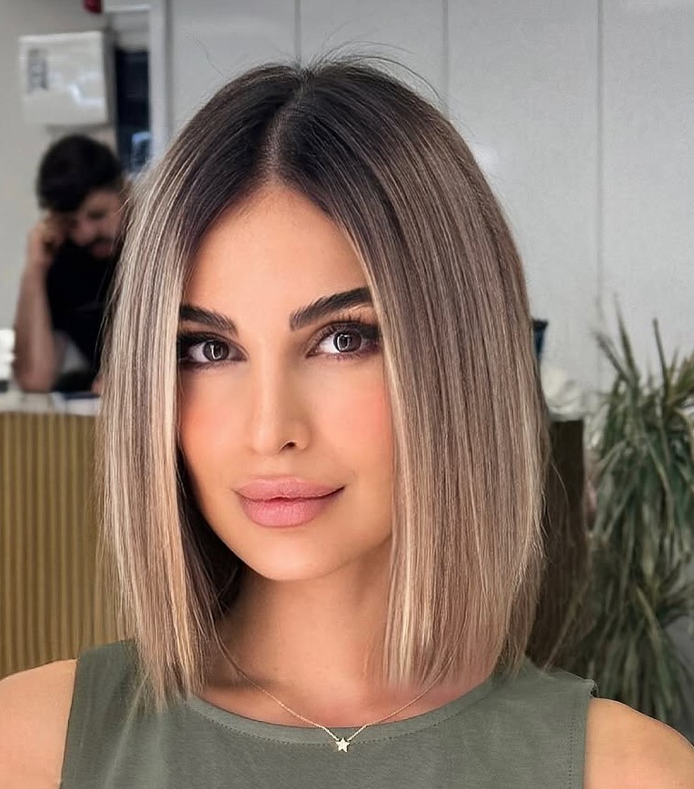 Medium Lived-In-Blonde Bob