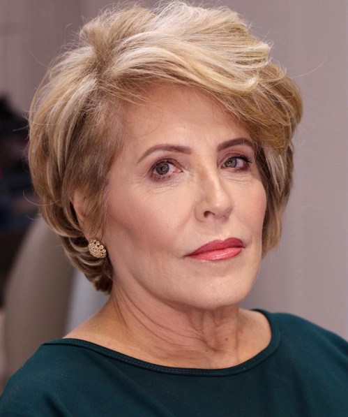 Short Layered Hairstyle For Older Ladies