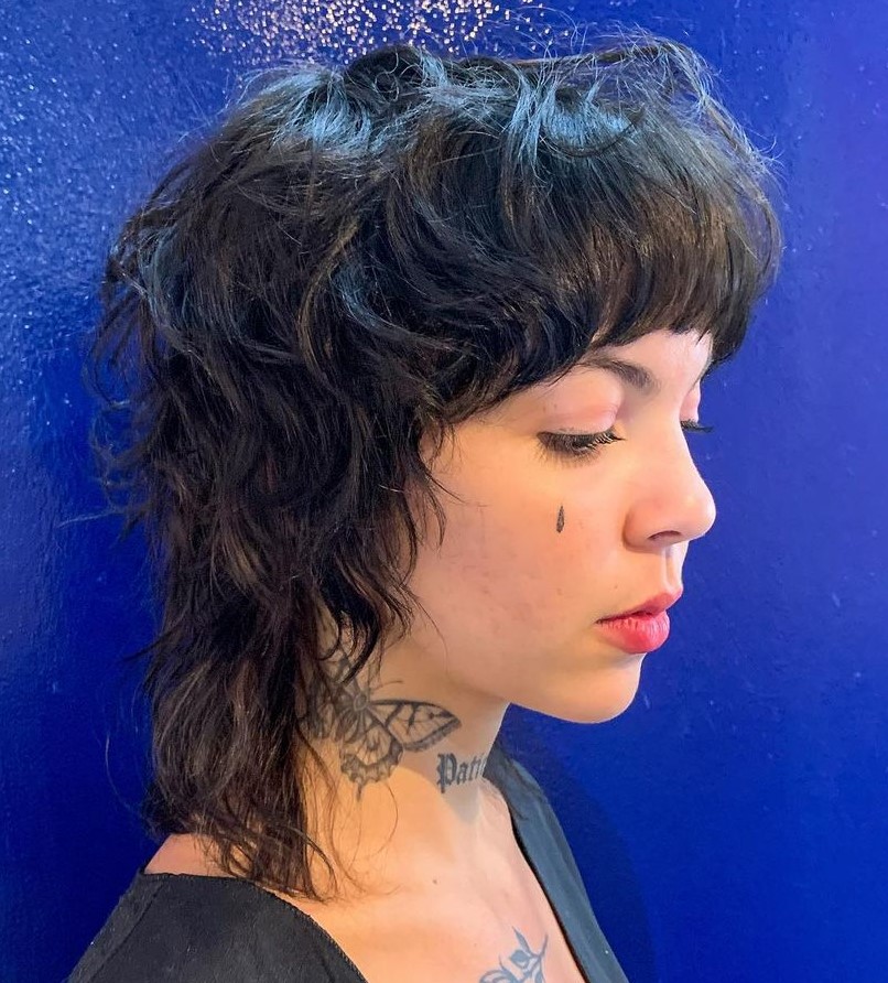 Wavy Mullet with Full Arched Bangs